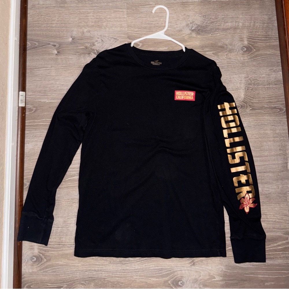 Hollister medium long sleeve